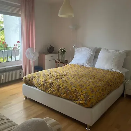Full Flat In Centre With Balcony *