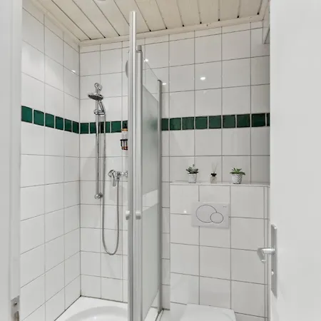 아파트 Nearcityapt, Parkplatz, 6personen, Naehe Messe *