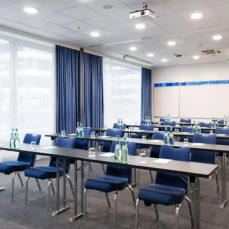 Hotel Park By Radisson Frankfurt Airport 3*
