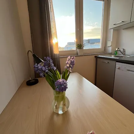 Living & * فرانكفورت