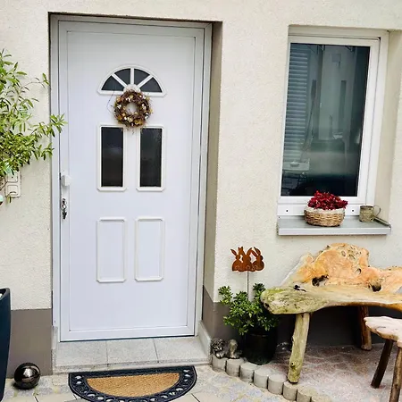 Moondayhomes - Toplocation I 4persons I Gallery Maisonette Boutique Pera Apartment