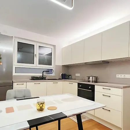 Ihr Exklusiver Rueckzugsort - Luxurioes Wohnen - Entspannen Apartamento Frankfurt am Main