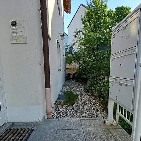 Mitten In Alt-seckbach Apartamento