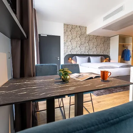 Aparthotel Maseven Frankfurt Messe *