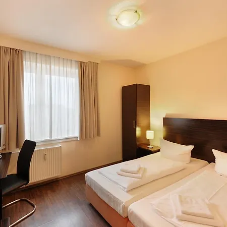 Fair Frankfurt - An Der Messe Hotell 3*