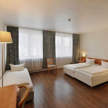 Fair Frankfurt - An Der Messe Hotell