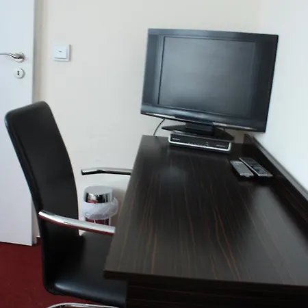 Hotell Fair Frankfurt - An Der Messe 3*