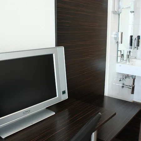 Hotell Fair Frankfurt - An Der Messe 3*
