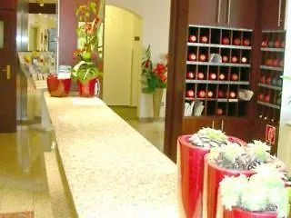 Astoria فندق 3*