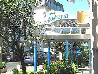 Astoria فندق