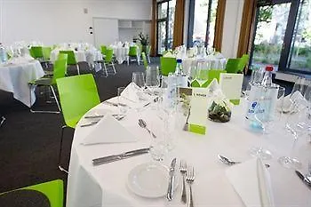 Lindner Frankfurt Sportpark, Part Of Jdv By Hyatt 3*