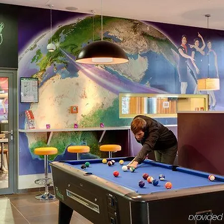 Meininger Frankfurt Main / Airport Hotell 3*