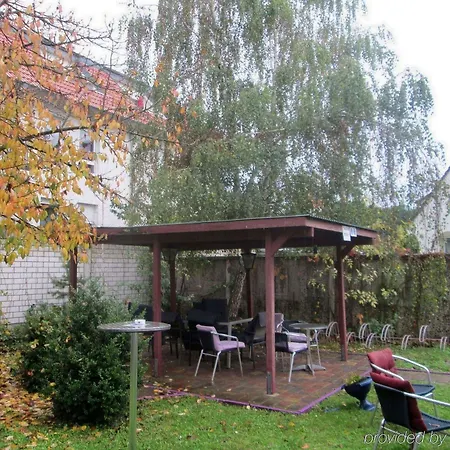 Attaché 3* Raunheim