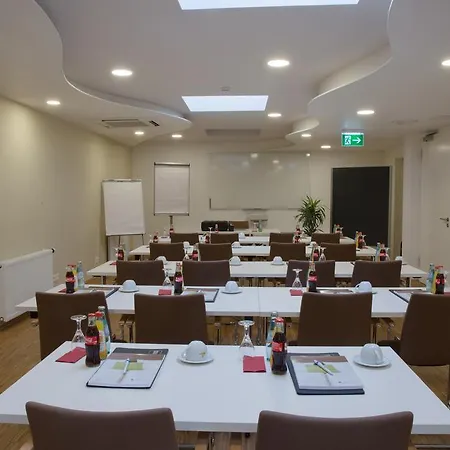 מלון Trip Goethe Conference 3*