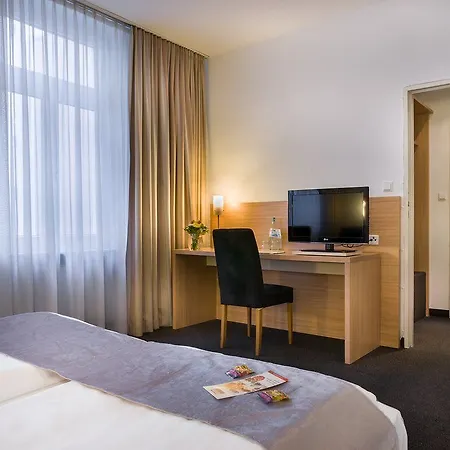Novum Continental Frankfurt 3*