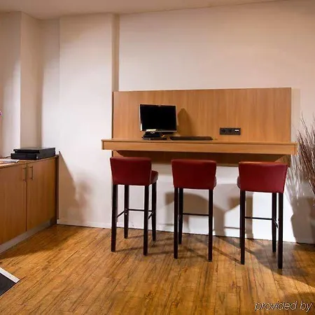 Leonardo Frankfurt Center 3* פרנקפורט
