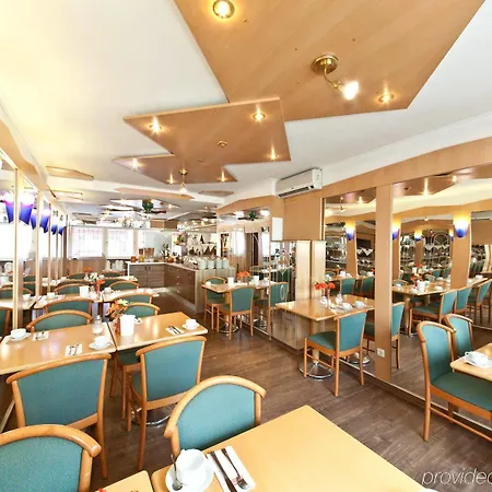 Primus Frankfurt Sachsenhausen Hotel 3*
