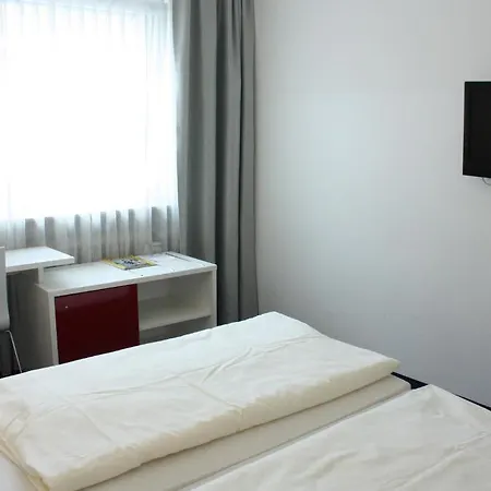 Hotel Admiral 3*