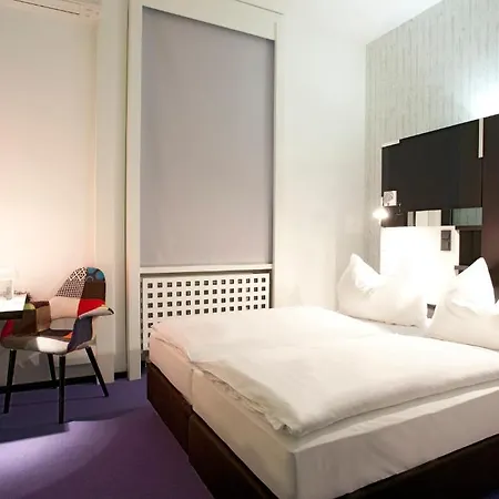 Hotel Cristall - Frankfurt