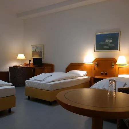 Willy Frankfurt 3*