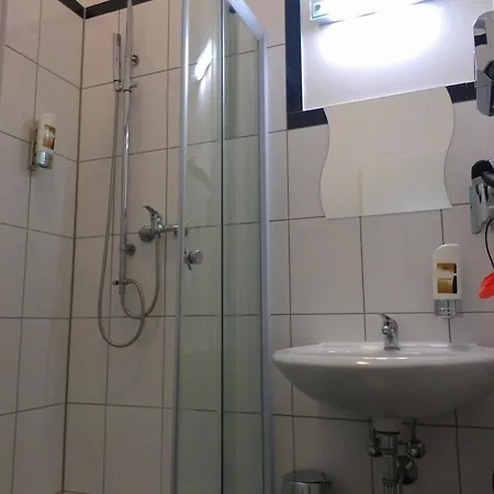 Willy Frankfurt 3*