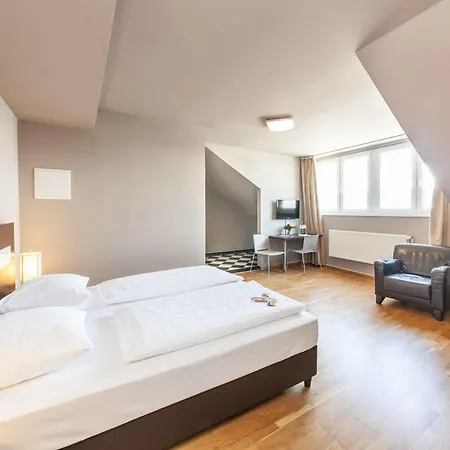 Munique Frankfurt Hotell 3*