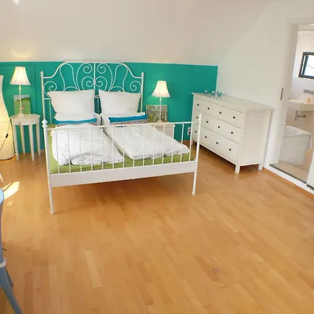 Orchard Frankfurt Alojamento de Acomodação e Pequeno-almoço 5*