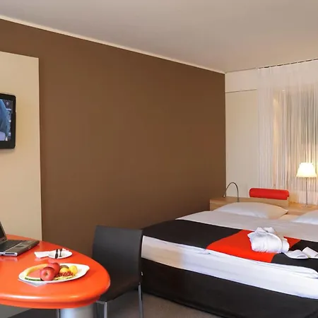 Mercure Residenz Frankfurt Messe Hotell 4*