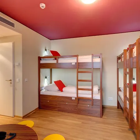 Hotell Meininger Frankfurt Main / Airport Frankfurt am Main