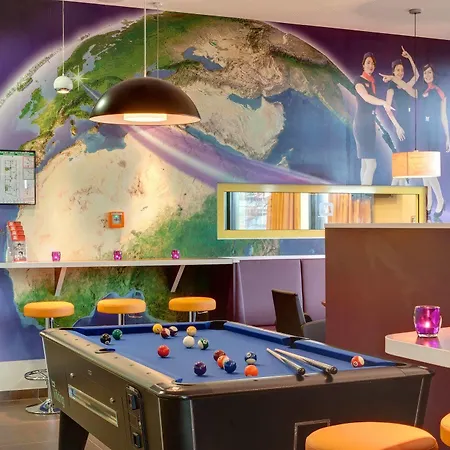 Meininger Frankfurt Main / Airport Hotell 3*