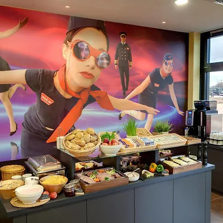 Meininger Frankfurt Main / Airport Hotell