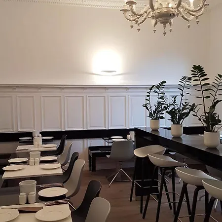 Cristall - Frankfurt 3*
