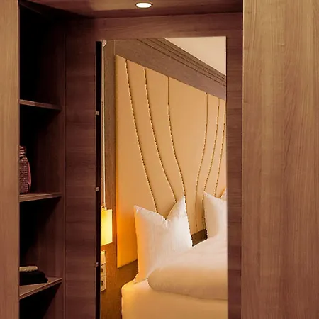 Naam & Frankfurt City-messe Airport 3* Francoforte sul Meno