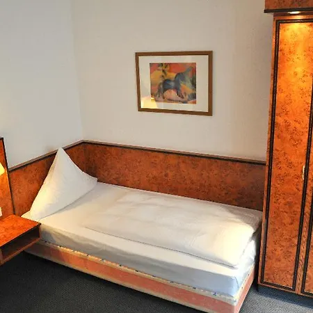 Trip Minerva Frankfurt 3* Франкфурт-на-Майне