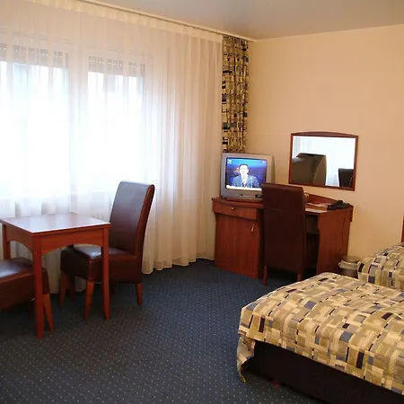 فندق Frankfurt 3*
