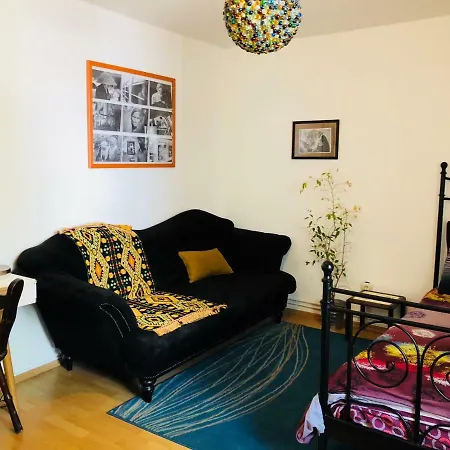 Cosy Close To Hbf & Fair *