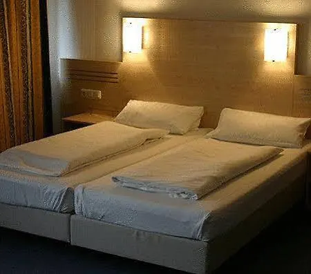 Ξενοδοχείο Mondial Comfort - Frankfurt Centre 3*