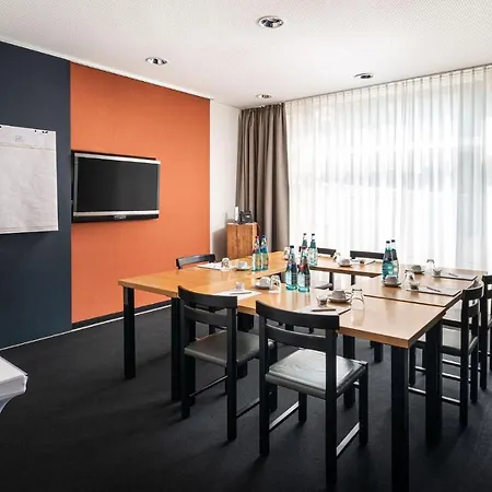Mainhaus Stadthotel Frankfurt Otel 4*