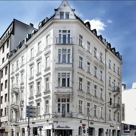 Hotell Grand Downtown 4*