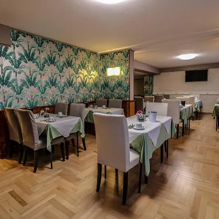 Garni Roedelheimer Hof Hotel