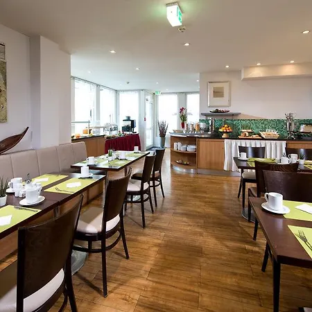 Leonardo Frankfurt Center Szálloda 3*