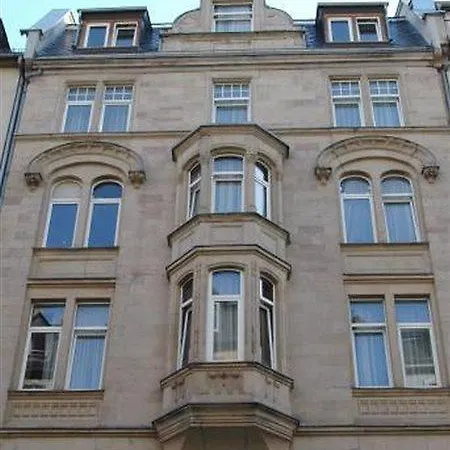 Hotel West