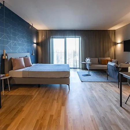 Ipartment Frankfurt Airport Hotel 4*
