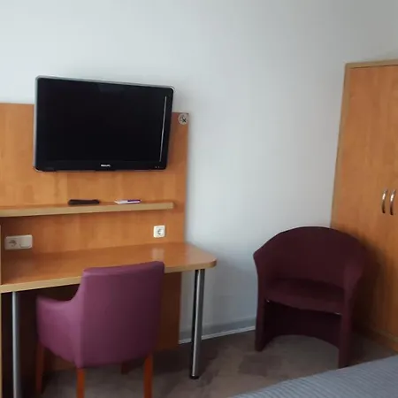 Pension Blauenstrasse Frankfurt Guest house 3*