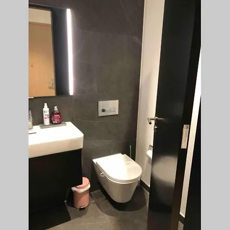 Apartman Luxury Skyscraper Apartment With Skyline View Frankfurt am Main
