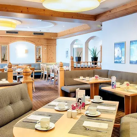 Crowne Plaza Frankfurt Congress By Ihg Hotell 4*