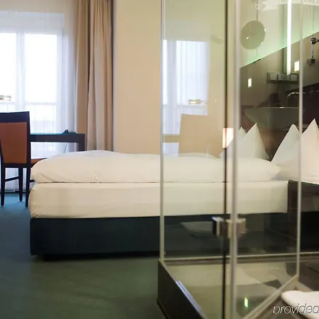 Otel Lumiere An Der Messe Frankfurt am Main
