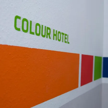 Hotel Colour 3*