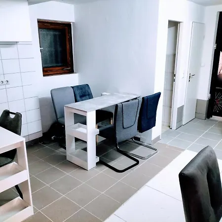 Apartment Studio In Frankfurt *