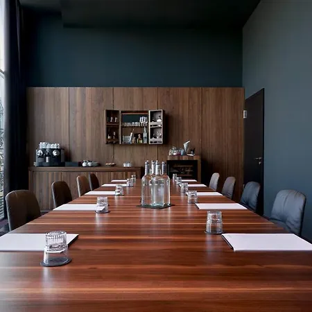 Roomers Frankfurt, Autograph Collection Hotel
